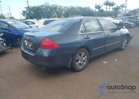 2006 Honda Accord 2.4 Ex z USA, uszkodzony, nr VIN 1HGCM56746A123324